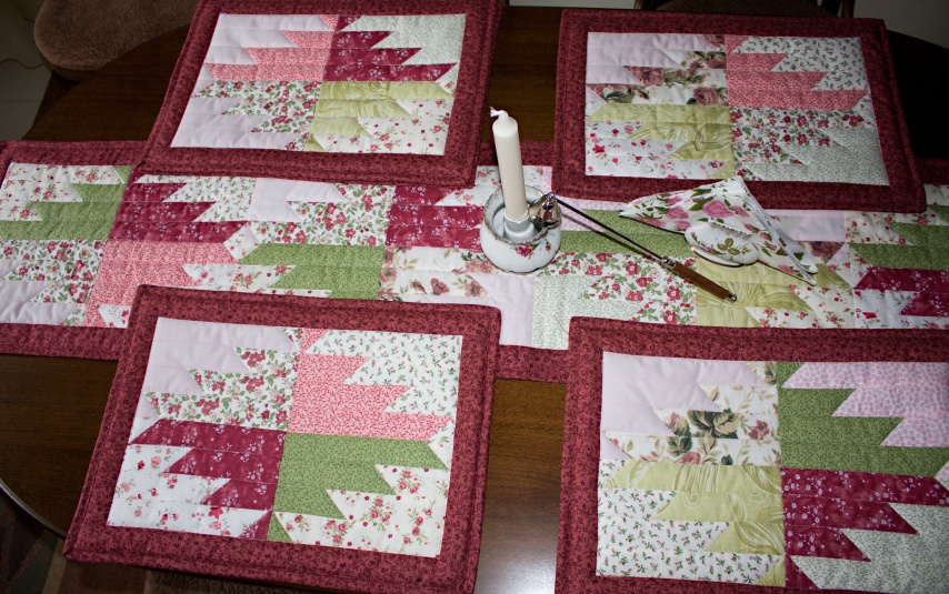 sada jídelního prostírání "Starorůžová"